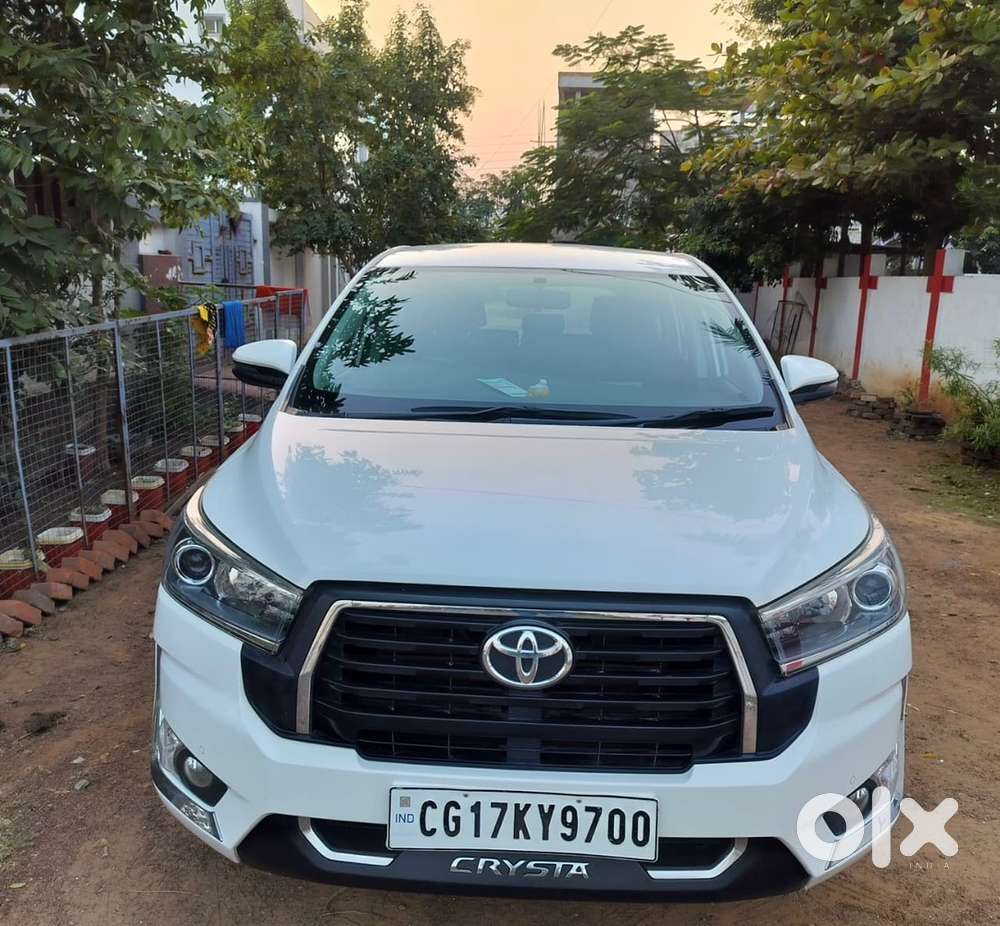 Toyota Innova Crysta 2023