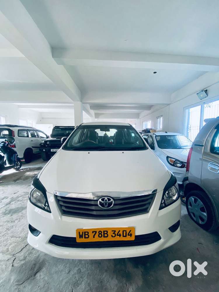 Toyota Innova 2.5 G (diesel) 8 Seater, 2015, Diesel