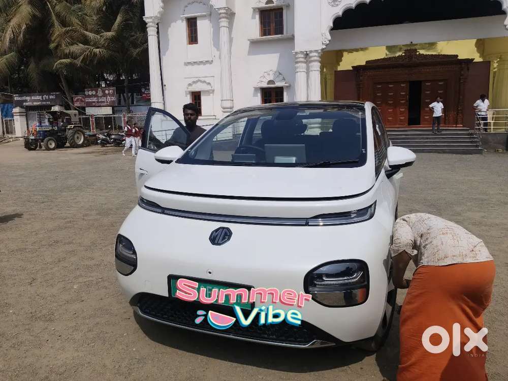 Mg Windsor Ev Essence 38 Kw (top Model) 2025 Electric 30000 Km Driven,