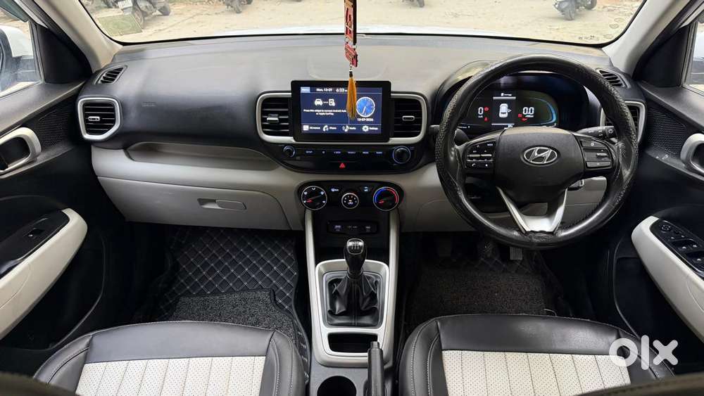 Hyundai Venue 1.2 S (o), 2022, Petrol