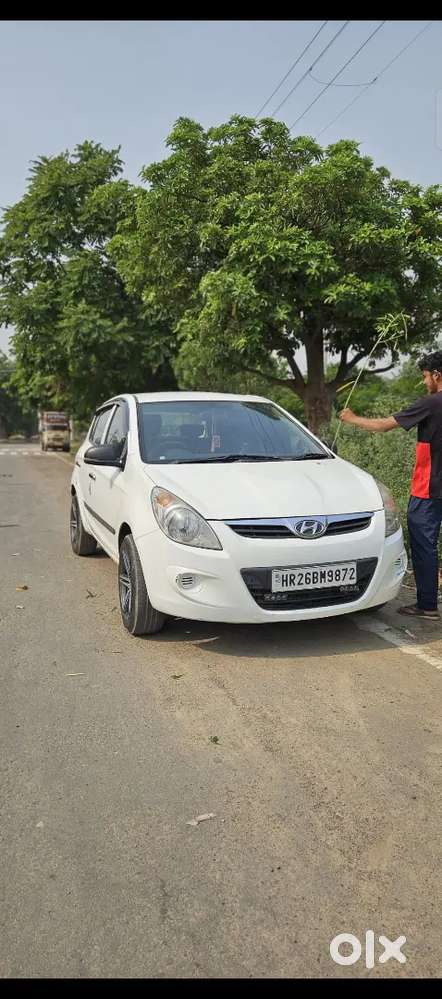 Bhai Gadi M Koi Kami Nhi Hai New Sit Cavar H Or New Tyar All Ok H