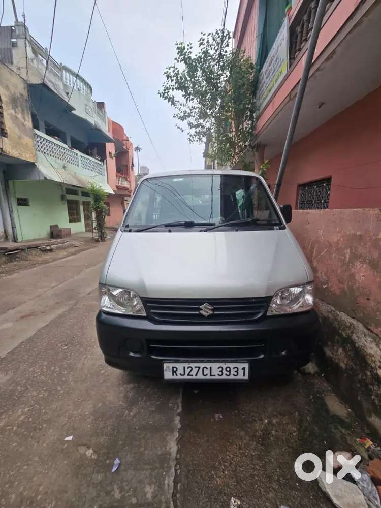 Maruti Suzuki Eeco 2022 Cng & Petrol  68000 Km Driven