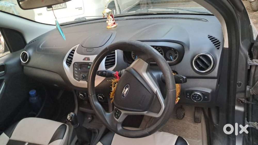 Ford Figo 2012-2015 Petrol Titanium, 2016, Petrol