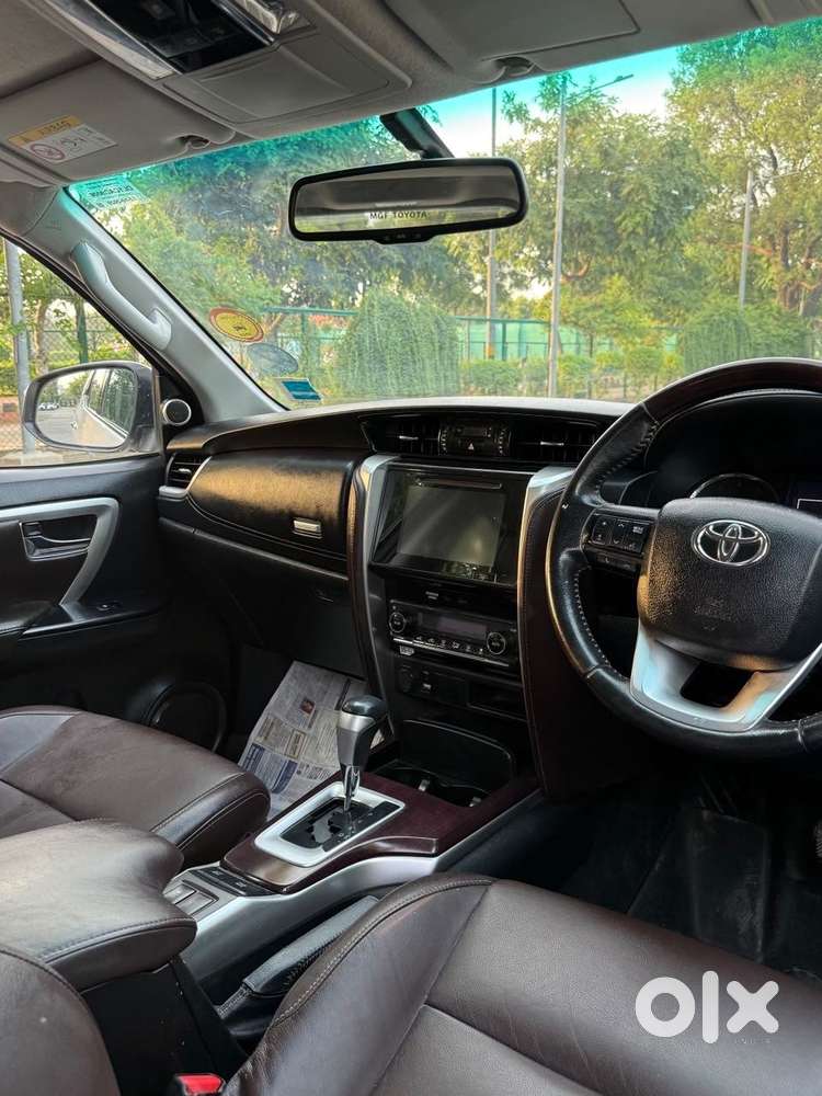 Toyota Fortuner 4x2 At 2.7 Petrol, 2020, Petrol