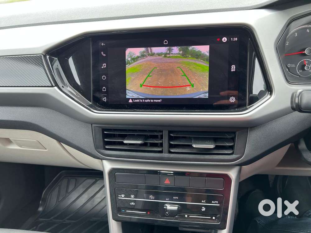 Volkswagen Taigun 1.0 Tsi Highline At, 2022, Petrol