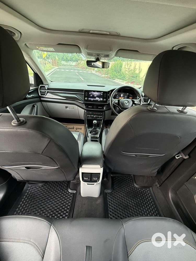 Skoda Kushaq 1.0 Tsi Style, 2023, Petrol