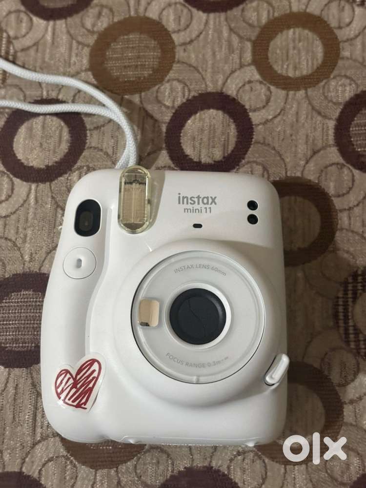 Instax mini 11 camera not used in warranty