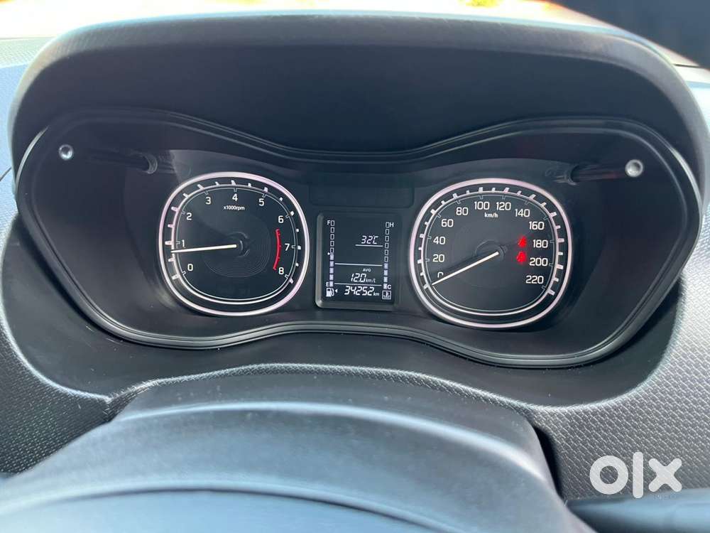 Maruti Suzuki Brezza 1.5 Zxi Plus Smart Hybrid, 2021, Petrol