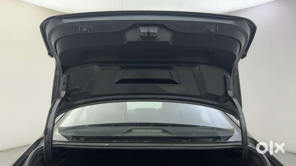 Skoda Slavia Style 1.5l Tsi Dsg, 2022, Petrol