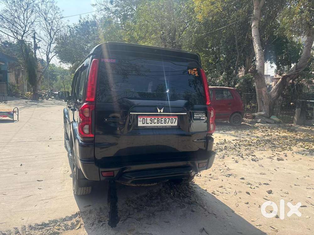 Mahindra Black Scorpio Converted Into S11