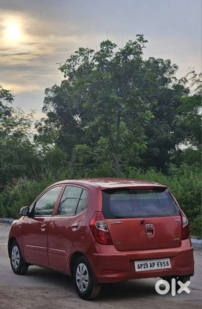 Hyundai I10 Sportz, 2011, Petrol