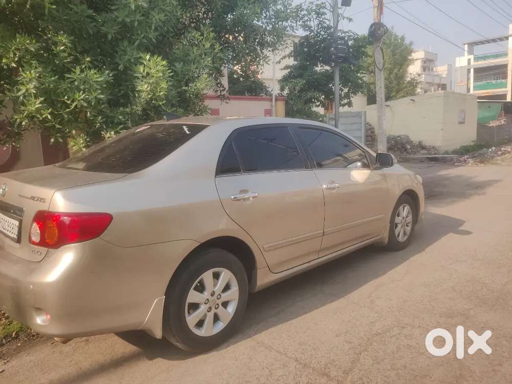 Toyota Corolla Altis 2011 Petrol Well Maintained