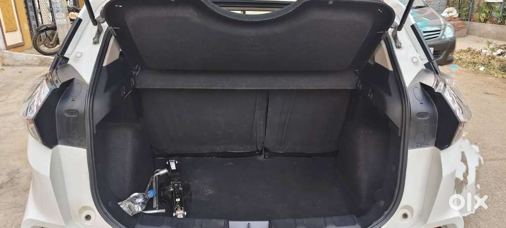 Tata Nexon 1.2 Revotron Xz Plus, 2022, Petrol