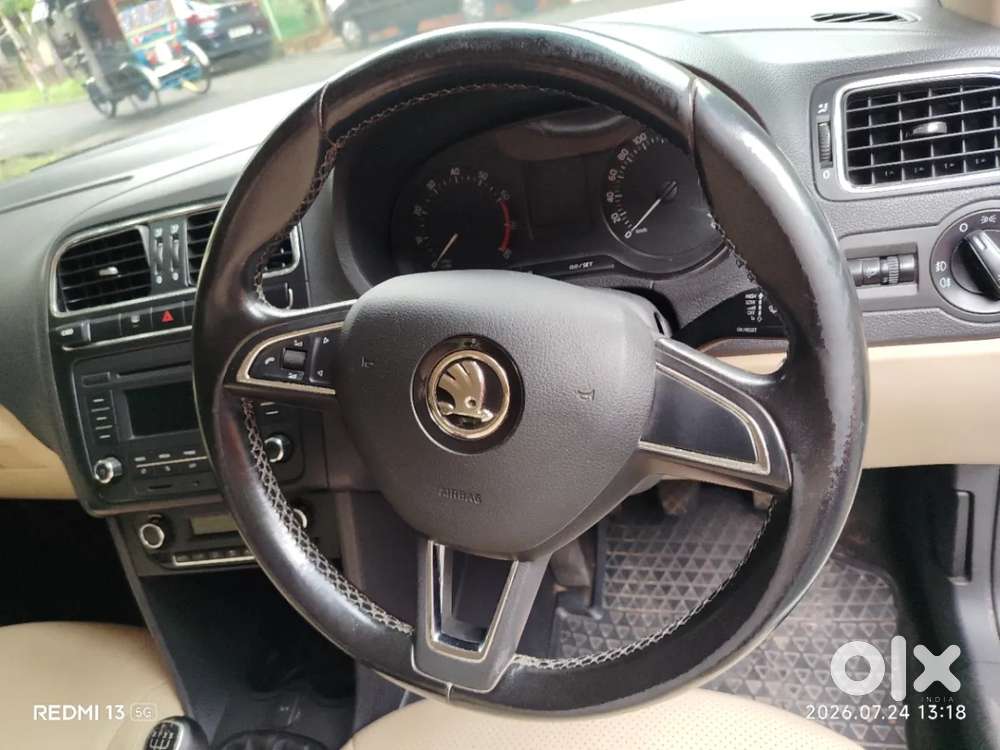 Skoda Rapid 1.6 Mpi Ambition Plus, 2017, Petrol