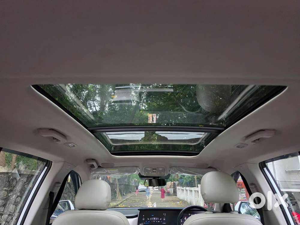 Mahindra Xuv700 2.0 Ax 7 Petrol At Luxury Pack Str, 2024, Petrol