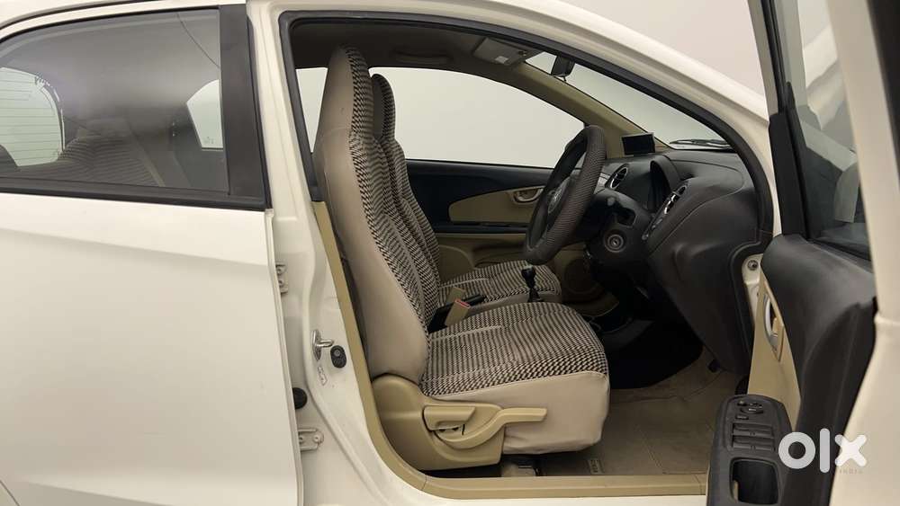 Honda Brio Vx Mt, 2015, Petrol