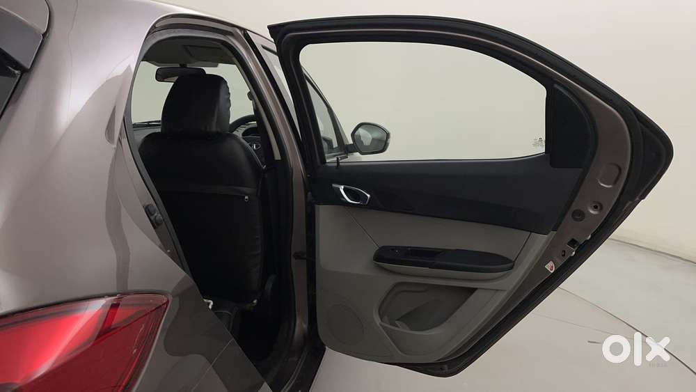 Tata Tiago 1.2 Revotron Xz Wo Alloy, 2016, Petrol