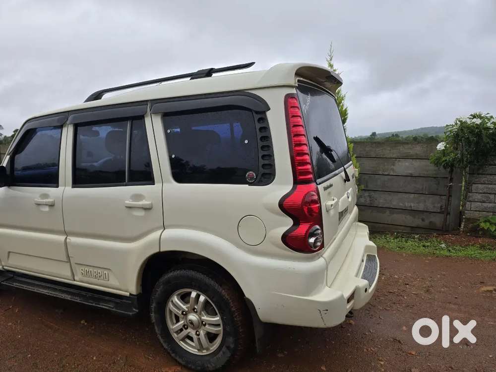 Mahindra Scorpio 2015