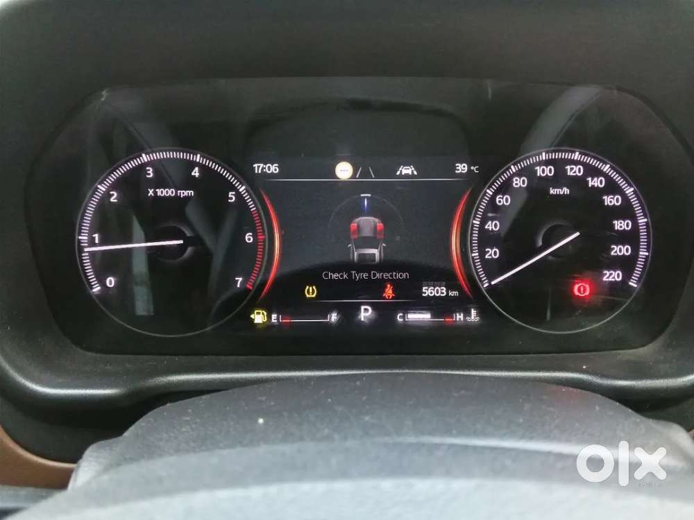 Mahindra Scorpio N Z8 Petrol At 7 Str, 2025, Petrol