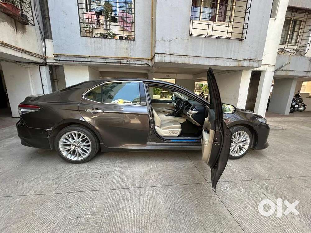 Toyota Camry 2020 Petrol Well Maintained