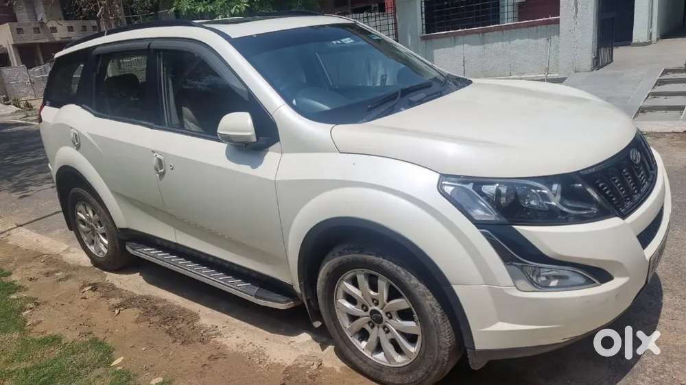 Mahindra Xuv500 2017 Diesel 105000 Km Driven