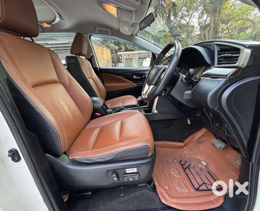 Toyota Innova Crysta