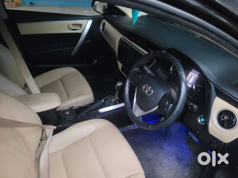 Toyota Corolla Altis 1.8 Vl &ndash; 2017 Model | Petrol Automatic