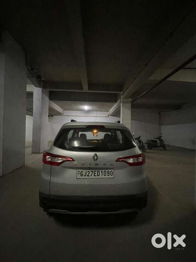 Renault Petrol 2023 Car