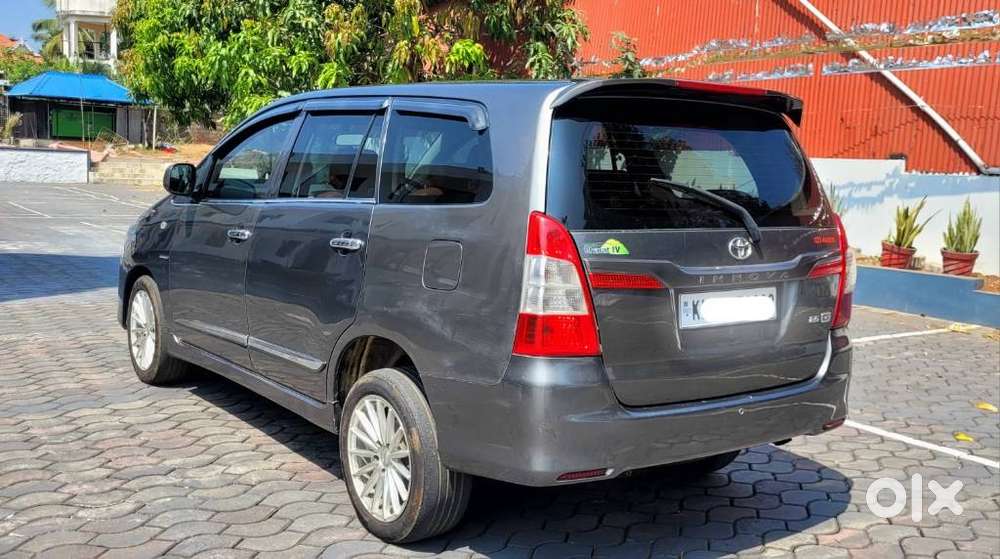 Toyota Innova 2.5 G (diesel) 8 Seater, 2015