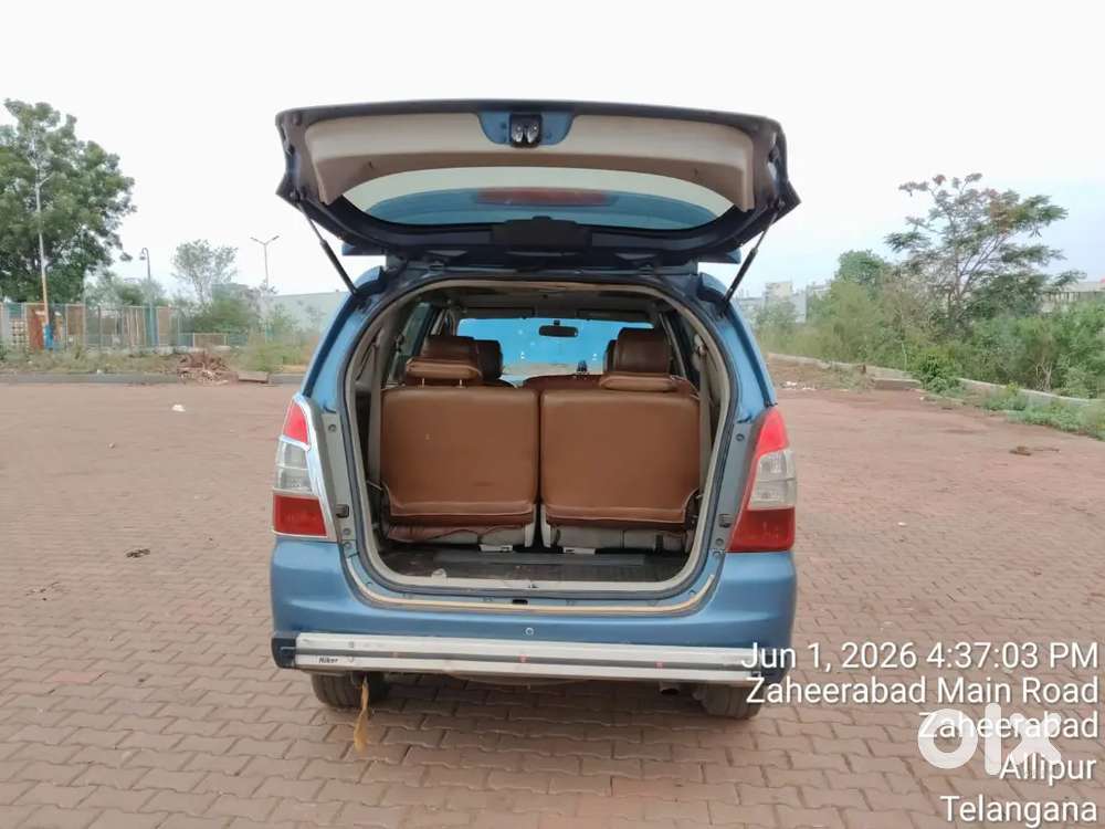 Toyota Innova 2013 Diesel 300000 Km Driven
