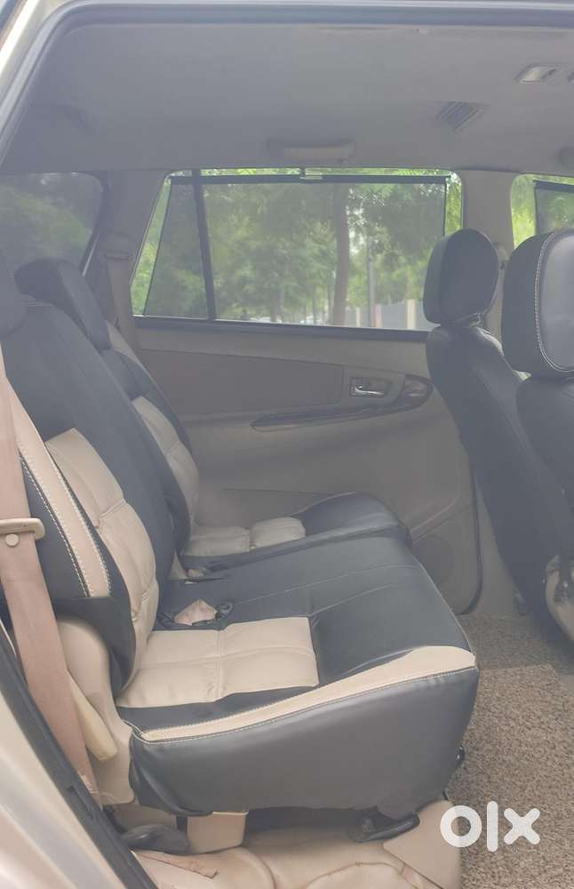 Toyota Innova 2.5 V 7 Str, 2012, Diesel