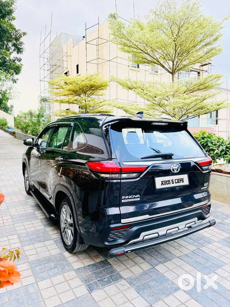 Toyota Innova Hycross 2.0 Zx (o) Hybrid 7 Str, 2024, Cng & Hybrids