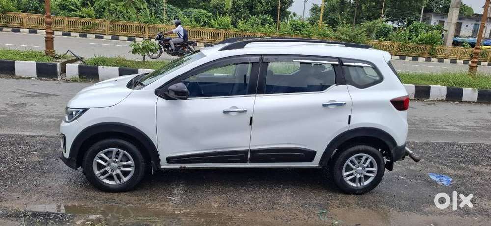 Renault Triber Rxt, 2024, Petrol