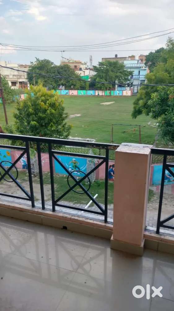 East facing with Developed Park infront of house on rent 3 bhk