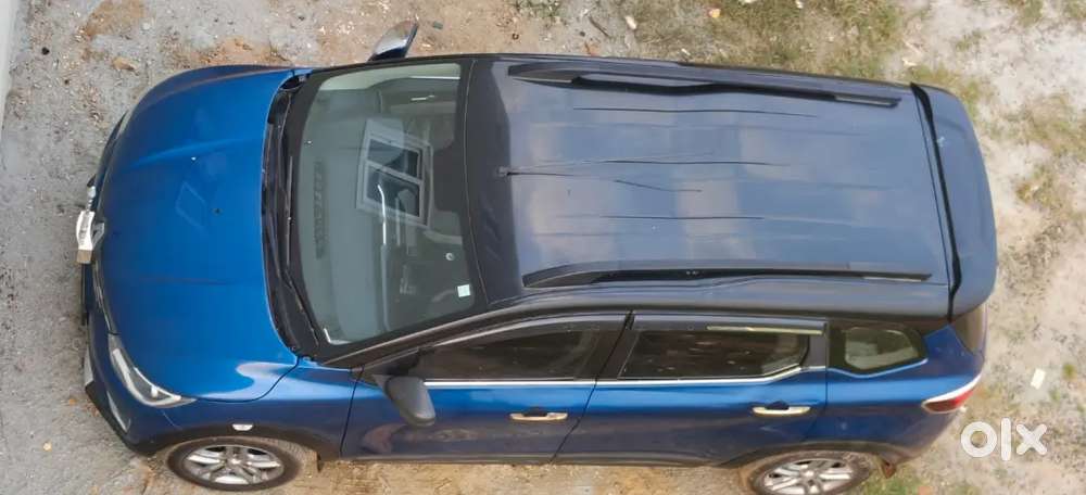 Renault Triber 1.0 Rxz 2023 Dual Tone