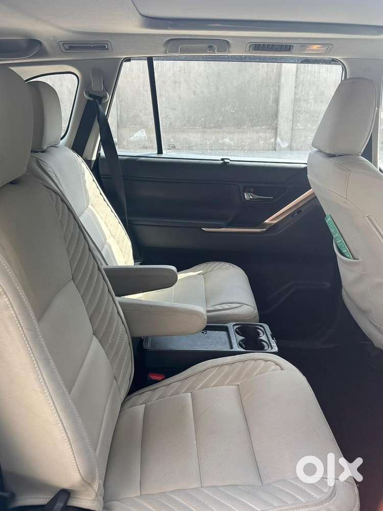 Maruti Suzuki Invicto 2024 Cng & Hybrids Well Maintained