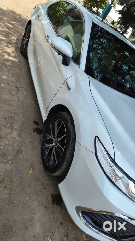 2024 Toyota Camry Hybrid; Single Owner, 18,000 Km,excellent Condition