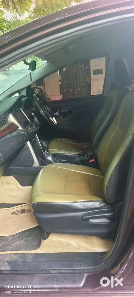 Toyota Innova Crysta 2.4 V 8 Str, 2017, Diesel