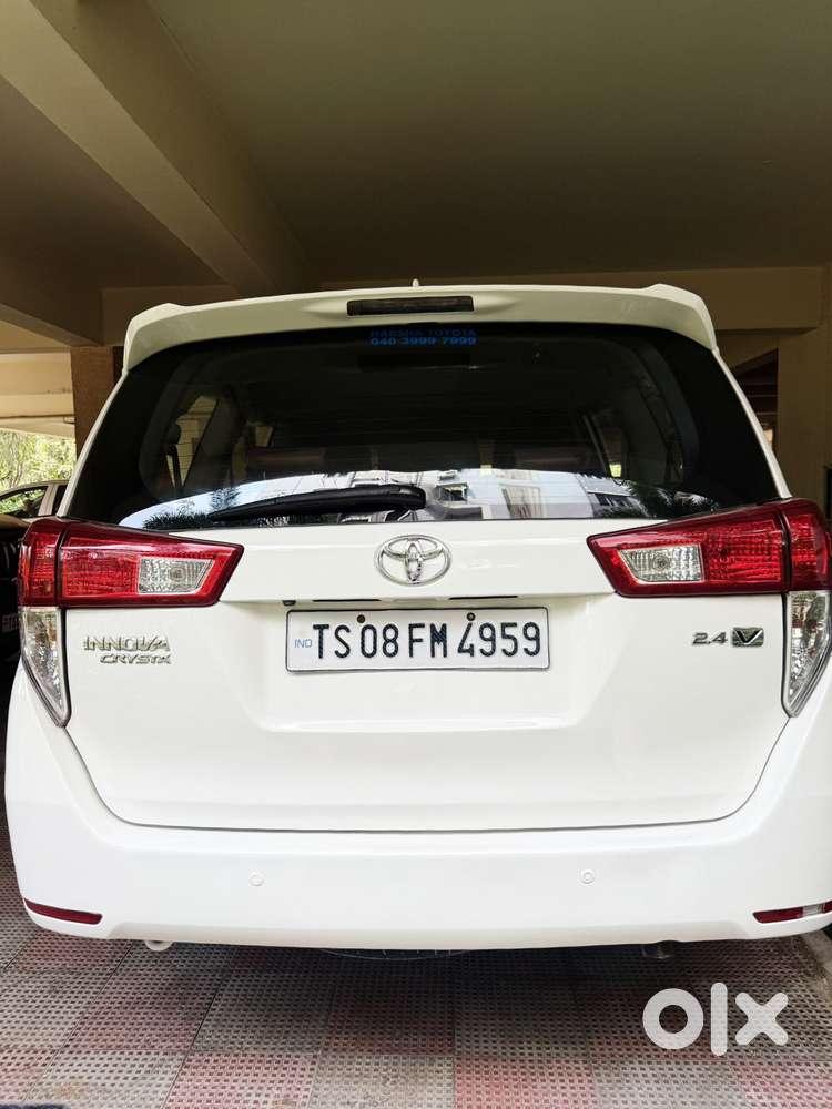Toyota Innova Crysta 2.4 V 7 Str, 2017, Diesel