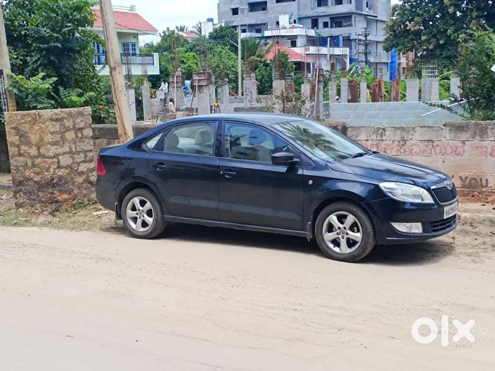 Skoda Rapid 1.6 Elegance 2012