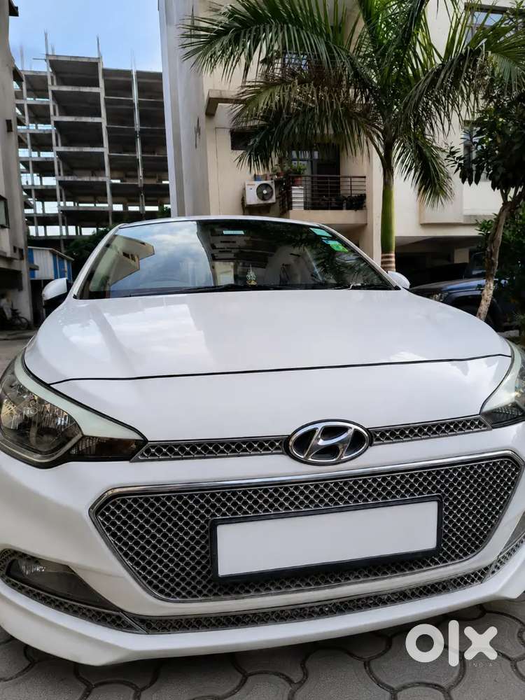 Hyundai Elite I20 Asta(o) Top Model 2015 Petrol (hr Number)