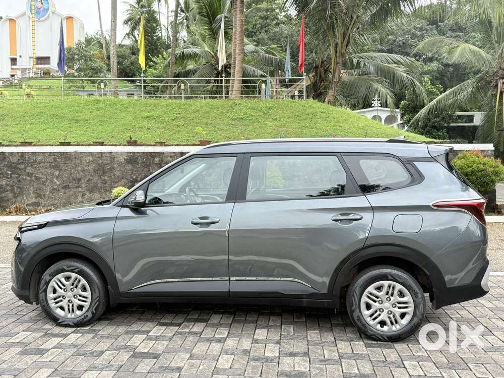 Kia Carens 1.5 Prestige 7 Str, 2023, Petrol
