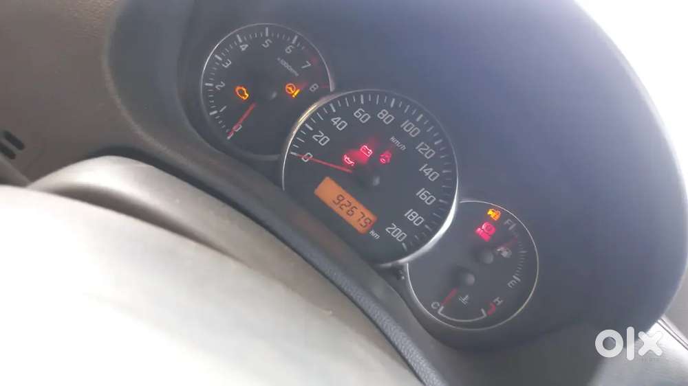 Maruti Suzuki Swift 2011 4th-owner