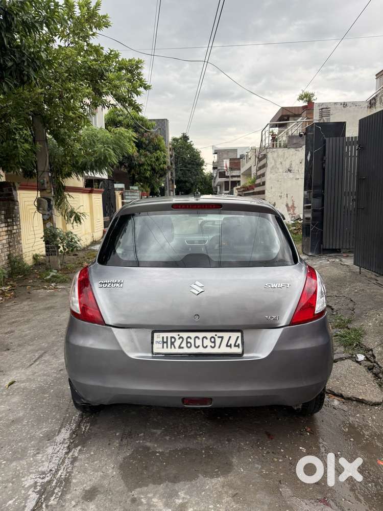 Maruti Suzuki Swift Vxi Optional, 2013, Petrol