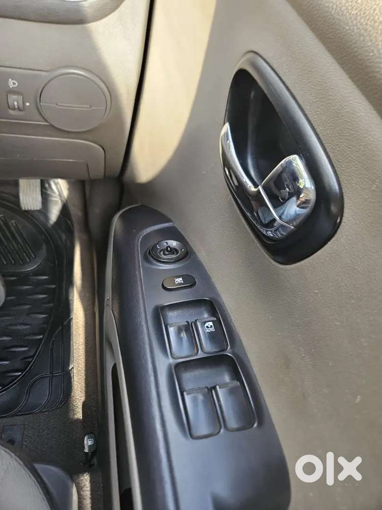 Hundai I10 Sportz 1.2