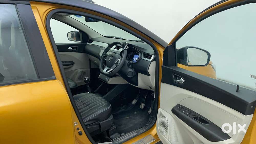 Renault Triber 1.0 Rxz Dual Tone, 2021, Petrol