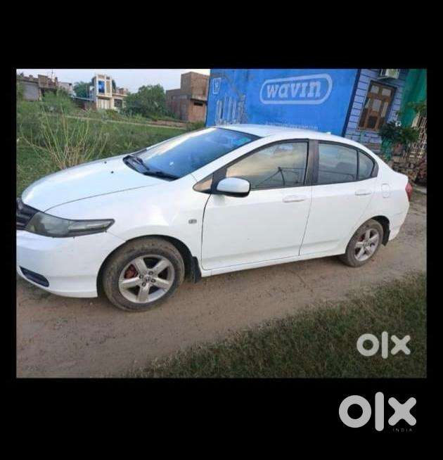 Honda City 1.5 V 2013