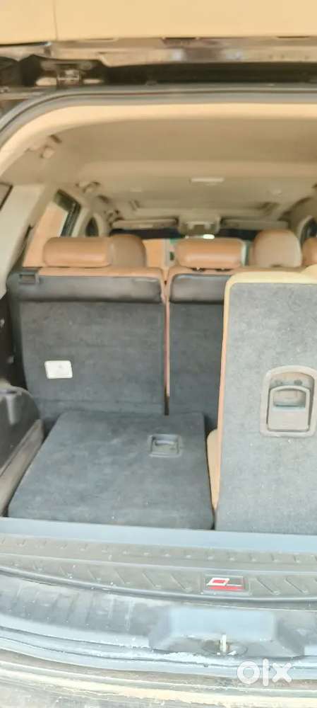 Mahindra Xuv500 W11 2021 Top Model Diesel Well Maintained