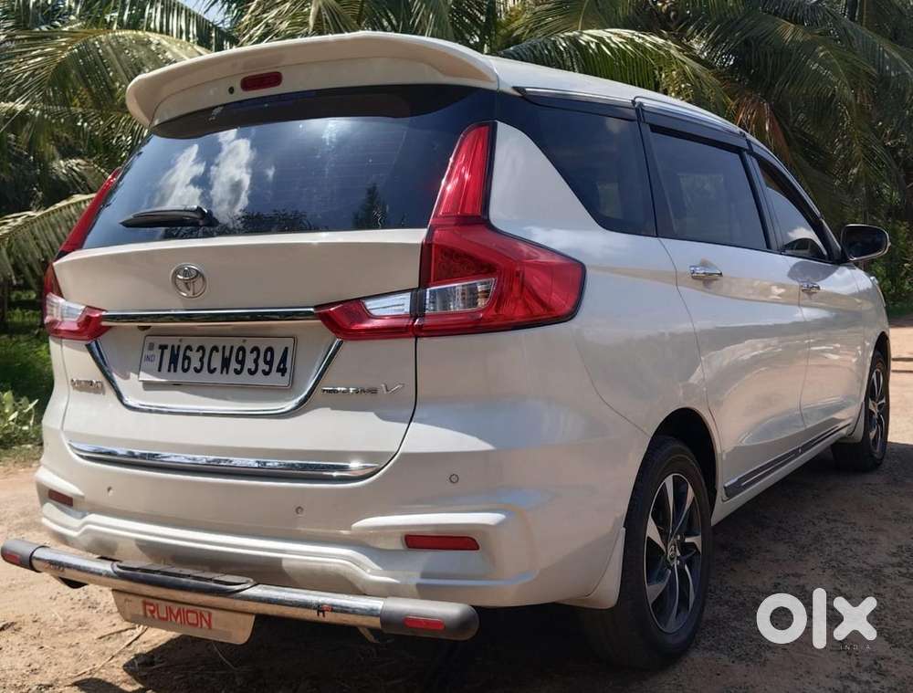 Toyota Rumion V Mt, 2023, Petrol