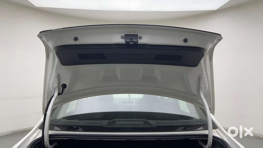 Skoda Rapid 1.0 Ambition Tsi At, 2020, Petrol